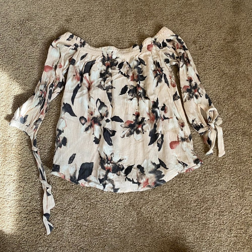 One Clothing LA Off the Shoulder Loose Pink Floral 3/4 Sleeve Top